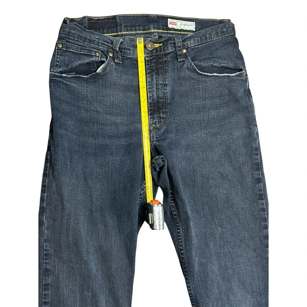 Wrangler Men’s Straight Fit With Stretch Dark Denim Jeans 30x32 Western Workwear